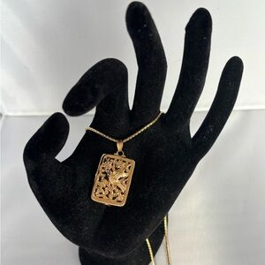 RARE Vintage Ming's Hawaii 14k Gold Black Jade Bird & Plum Design pendant